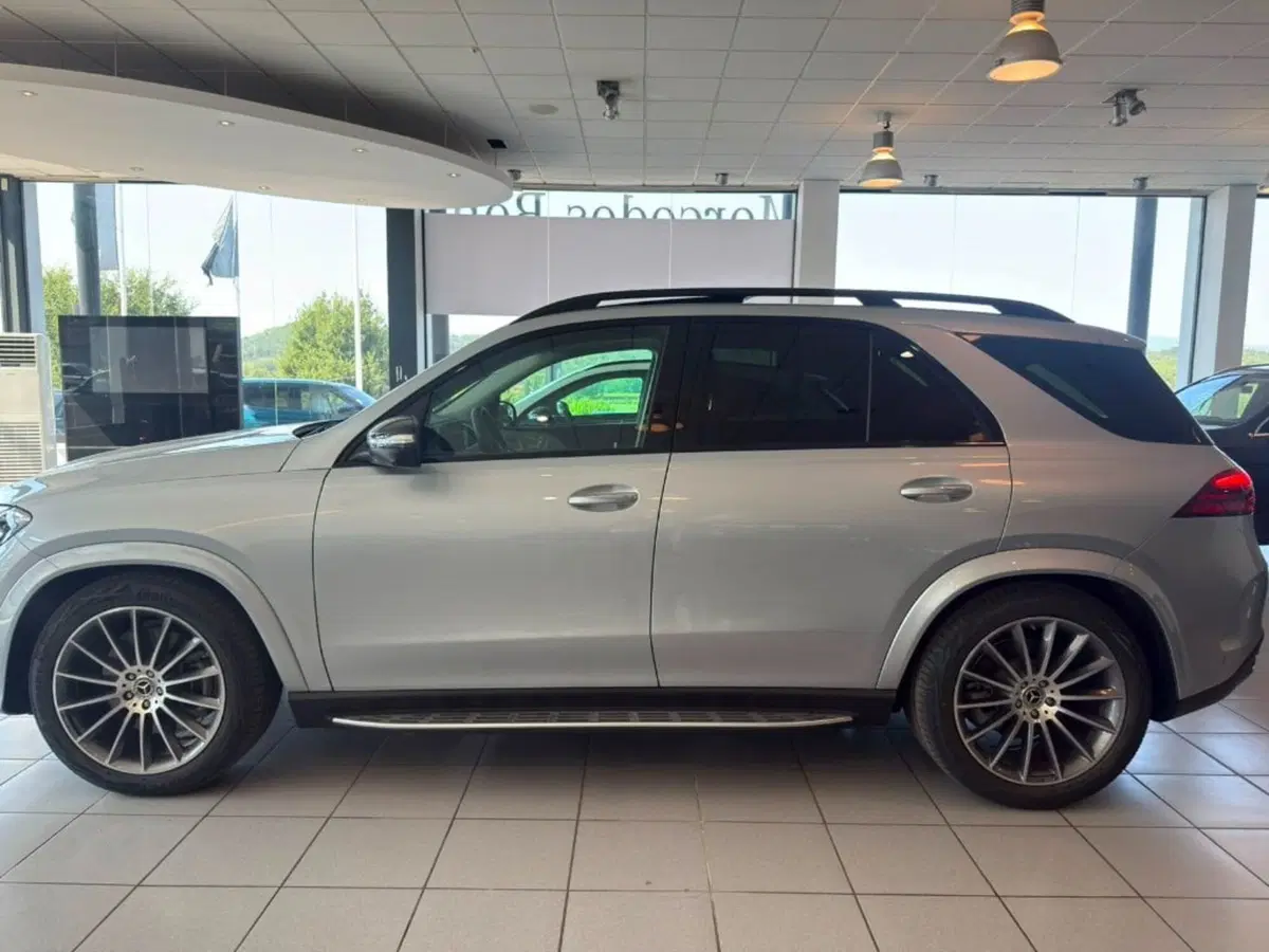 Mercedes-Benz GLE SUV nuova a Firenze (7)
