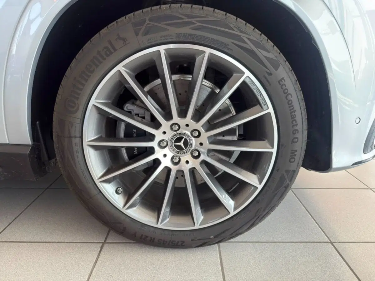 Mercedes-Benz GLE SUV nuova a Firenze (8)