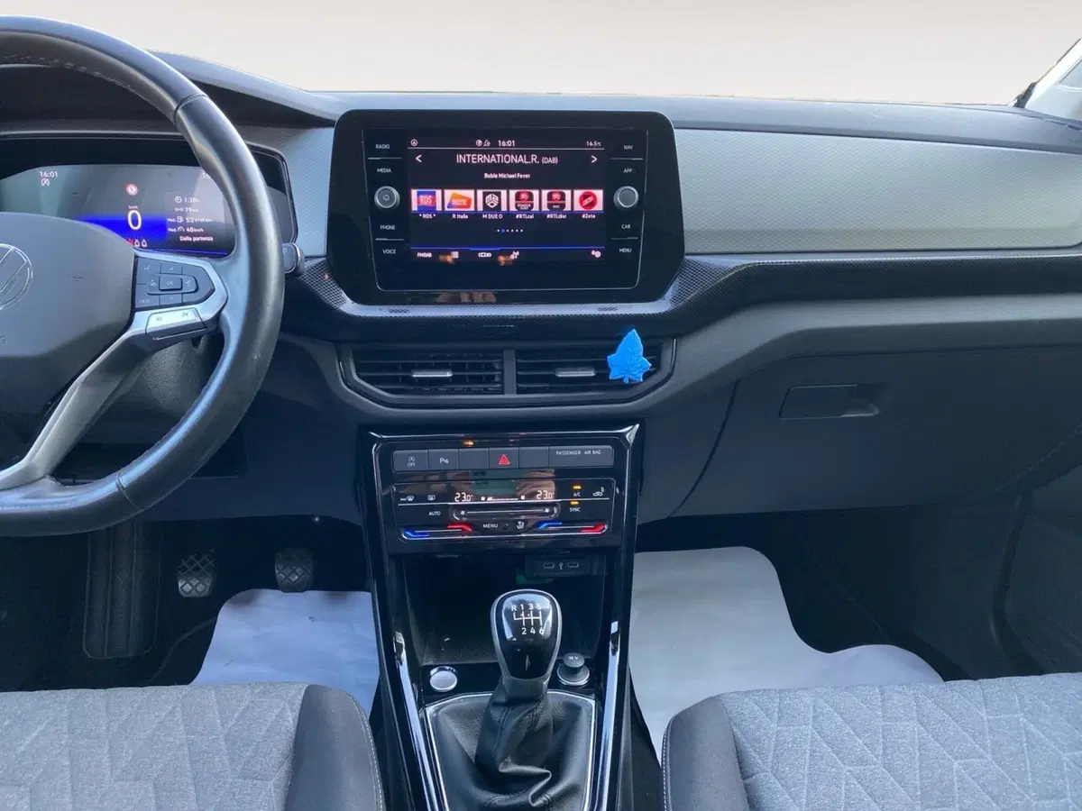 Volkswagen T-Cross usata a Bologna (11)
