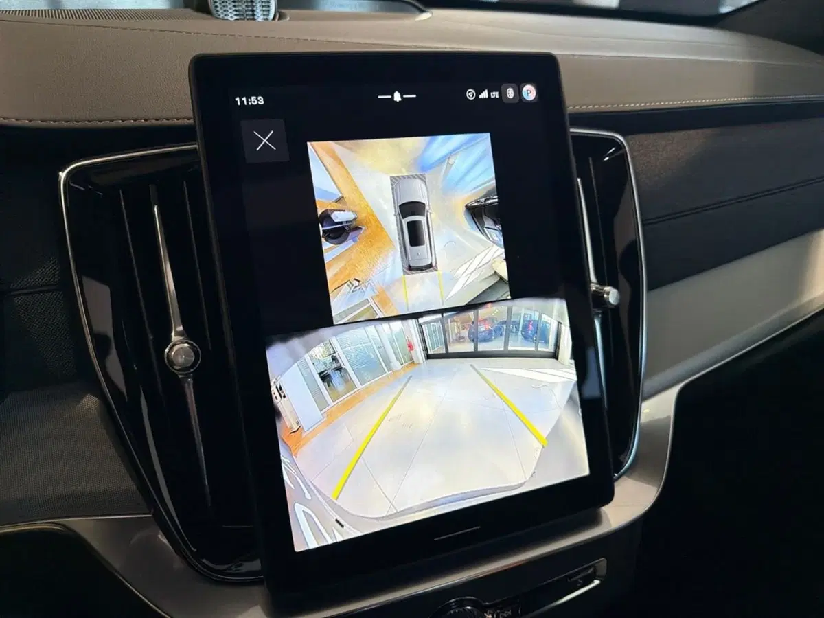 Volvo XC90 nuova a Parma (11)