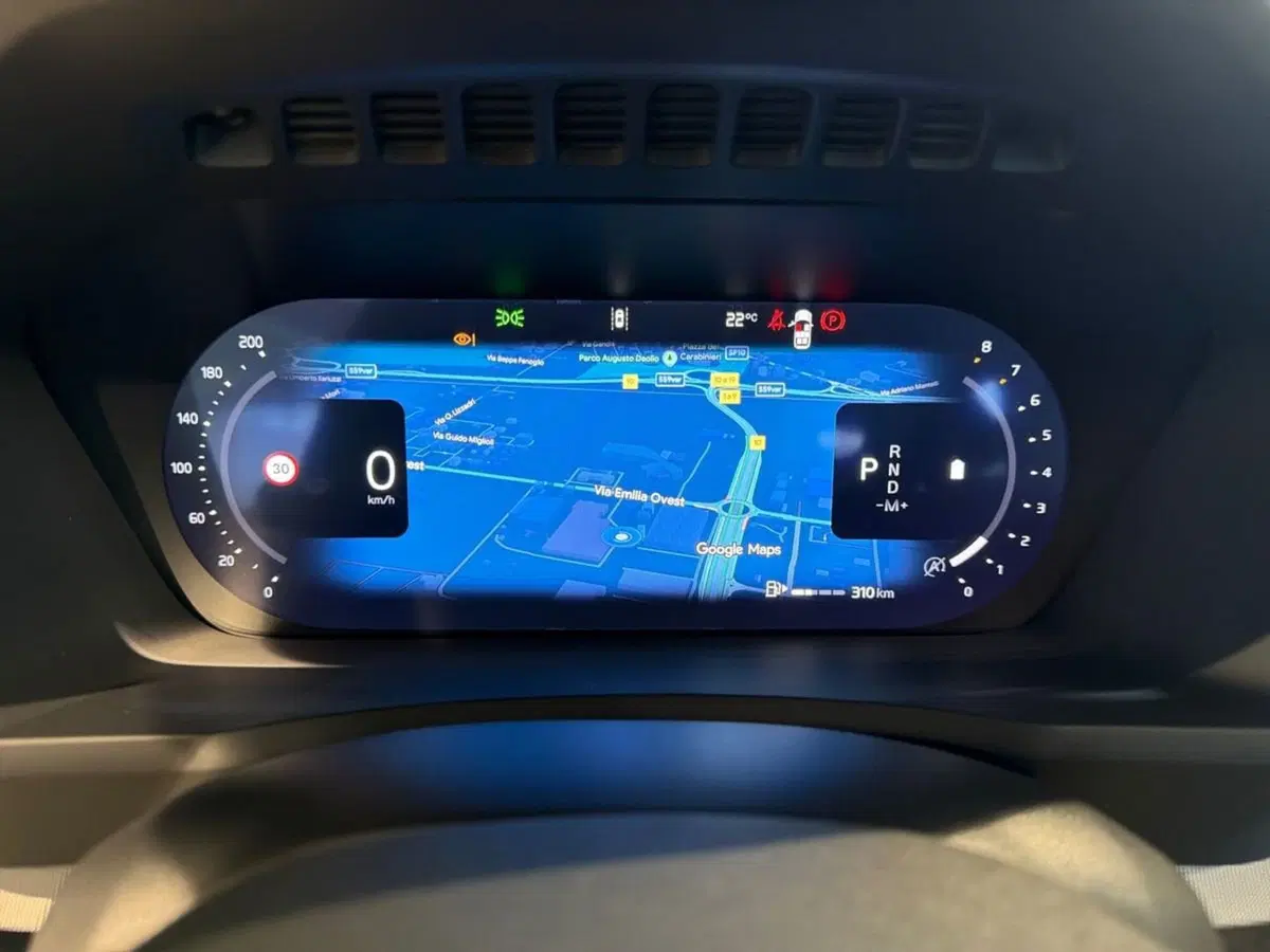 Volvo XC90 nuova a Parma (16)