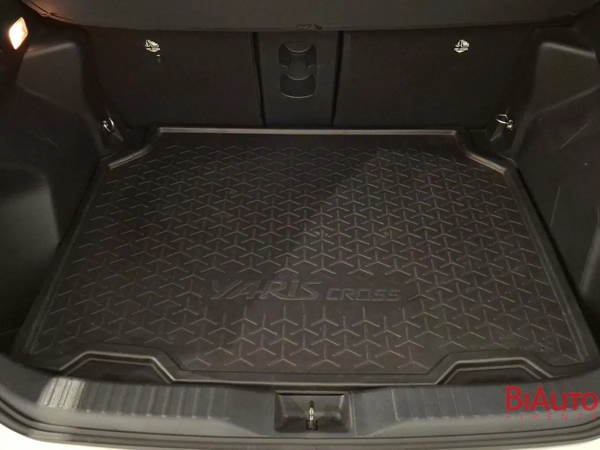 Toyota Yaris Cross usata a Firenze (6)