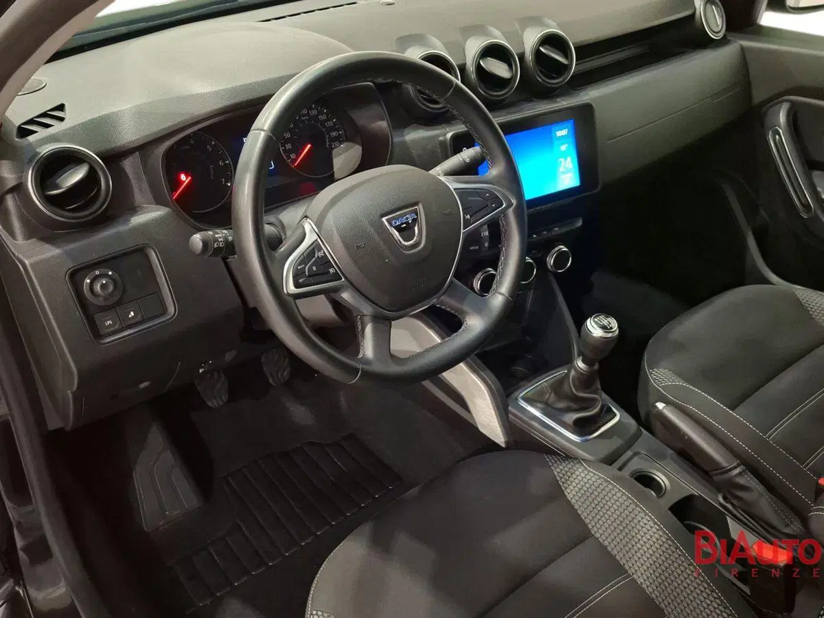 Dacia Duster usata a Firenze (6)