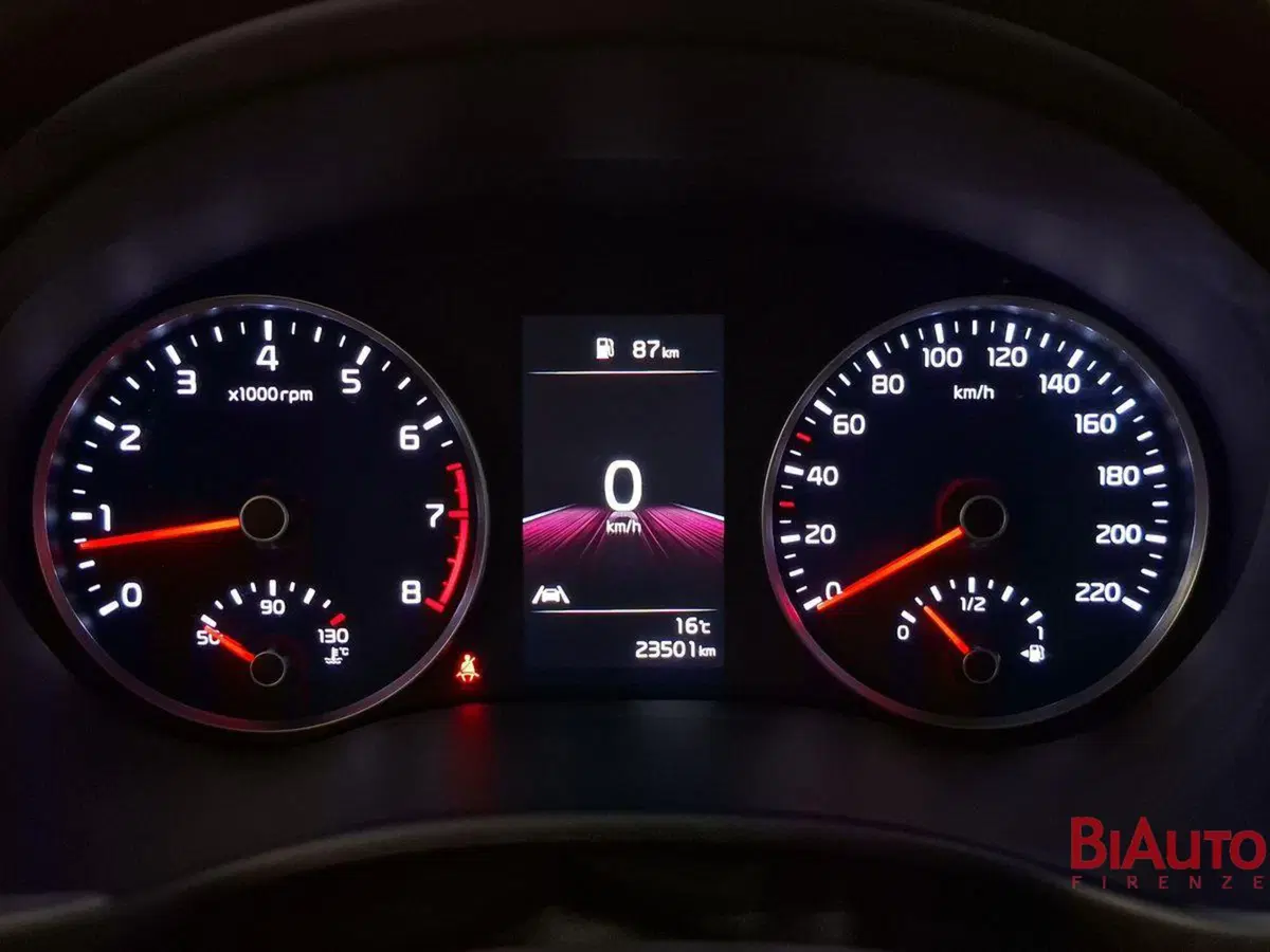 Kia Stonic usata a Firenze (8)