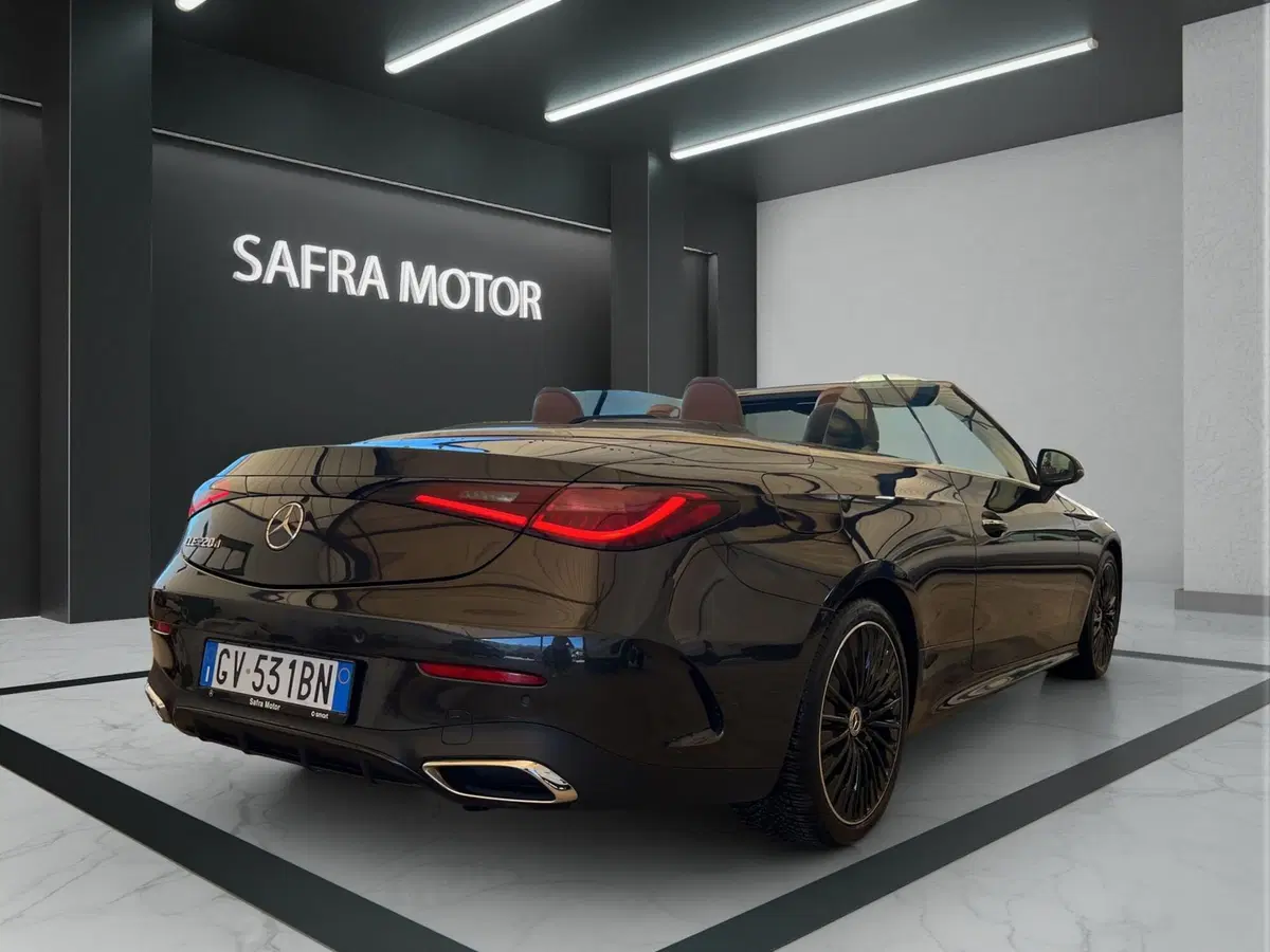 Mercedes-Benz CLE Cabrio usata a Cosenza (6)