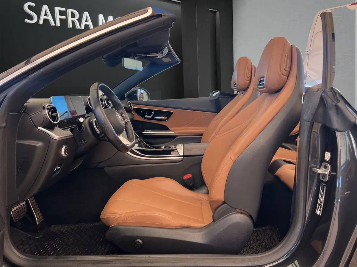 Mercedes-Benz CLE Cabrio usata a Cosenza (9)