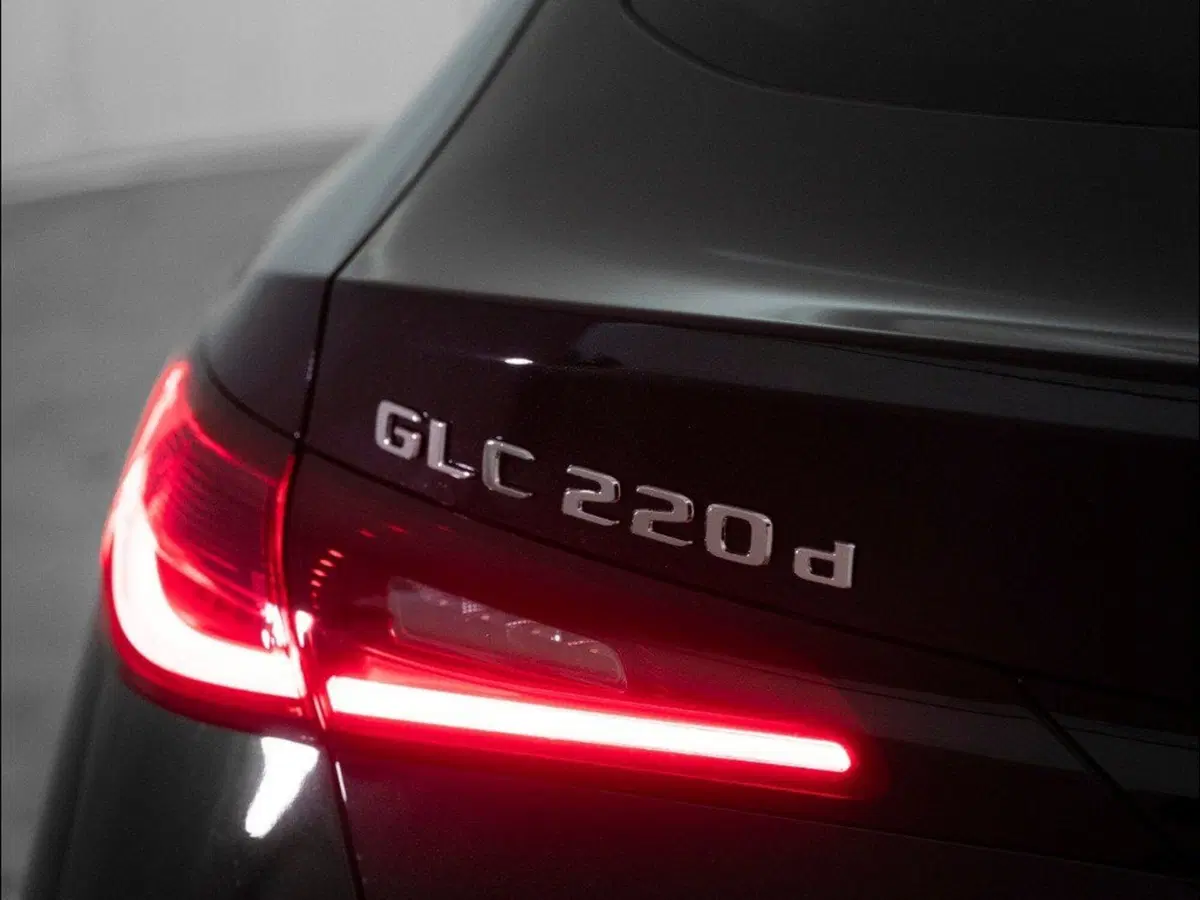 Mercedes-Benz GLC Coupé nuova a Rimini (9)
