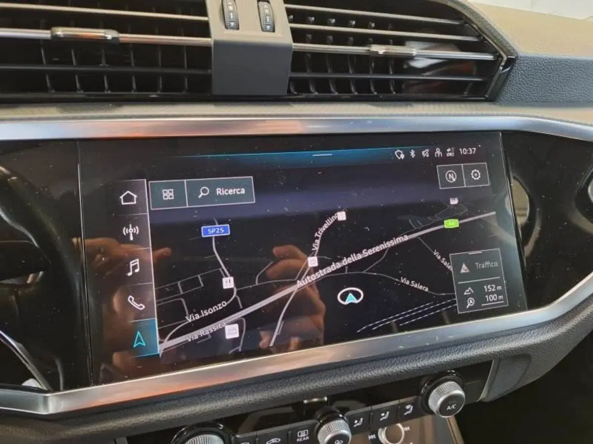 Audi Q3 Sportback usata a Macerata (9)