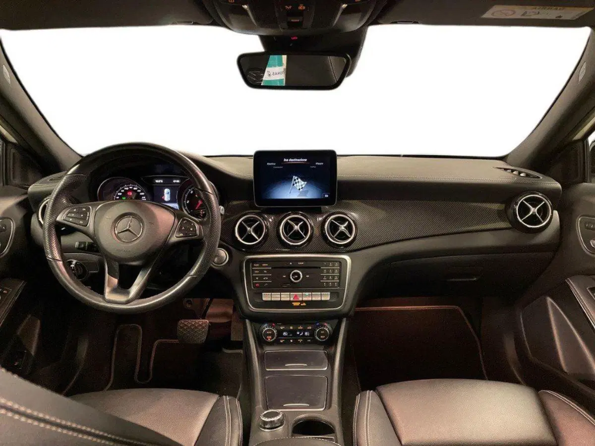 Mercedes-Benz GLA SUV usata a Ancona (13)