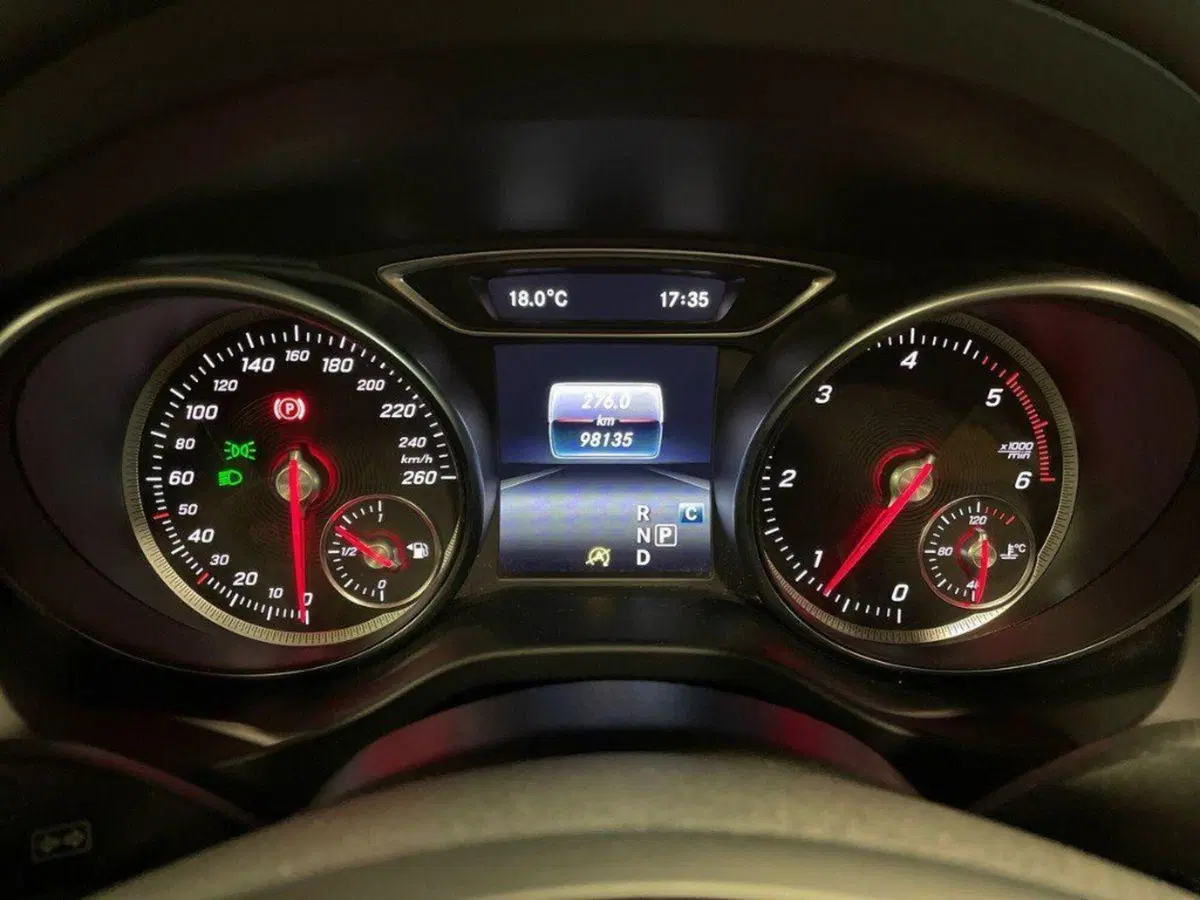 Mercedes-Benz GLA SUV usata a Ancona (19)
