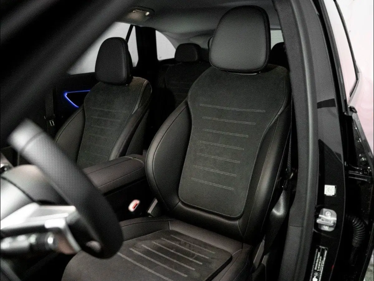 Mercedes-Benz GLC SUV nuova a Macerata (11)