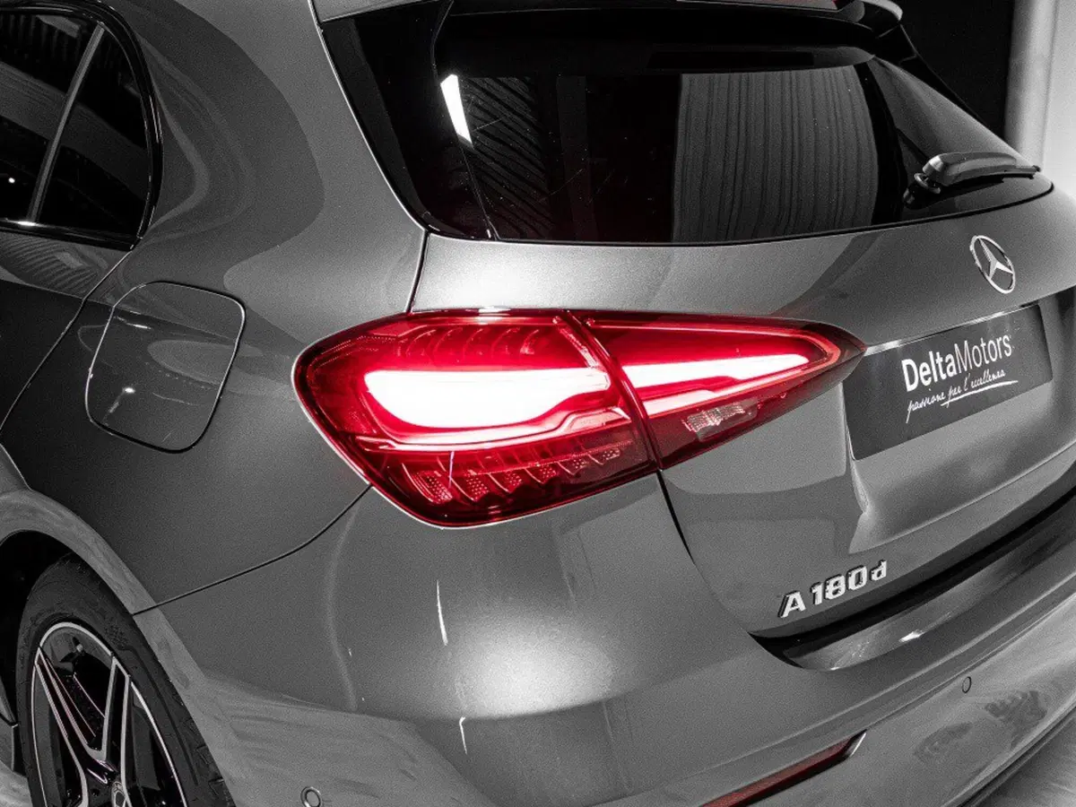Mercedes-Benz Classe A nuova a Ancona (4)