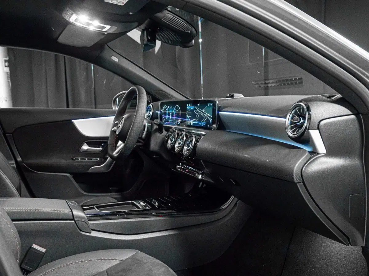 Mercedes-Benz Classe A nuova a Ancona (13)