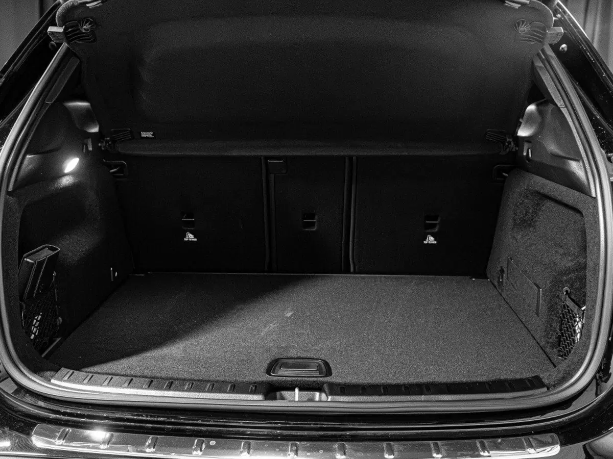 Mercedes-Benz GLA SUV nuova a Ancona (10)