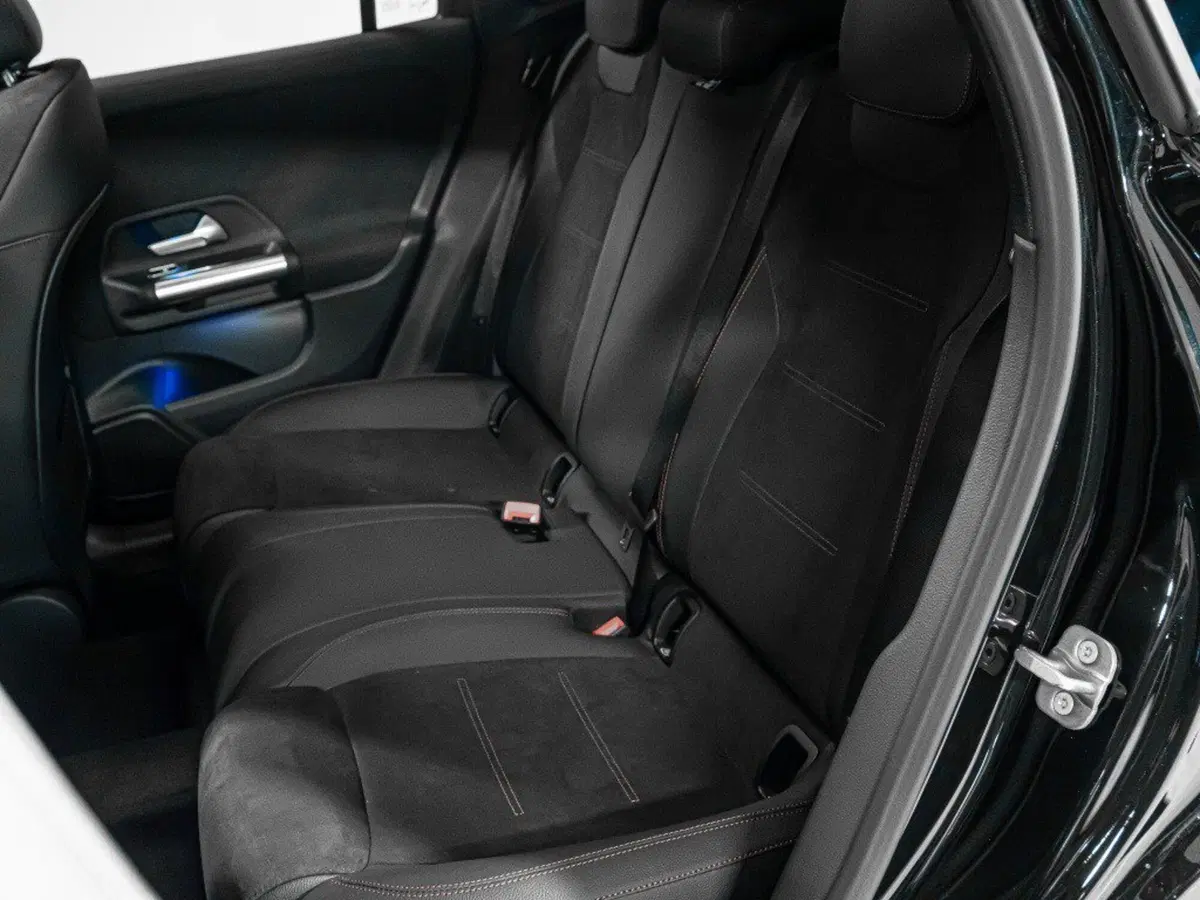 Mercedes-Benz GLA SUV nuova a Ancona (13)