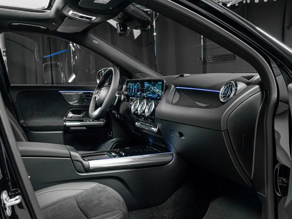 Mercedes-Benz GLA SUV nuova a Ancona (15)