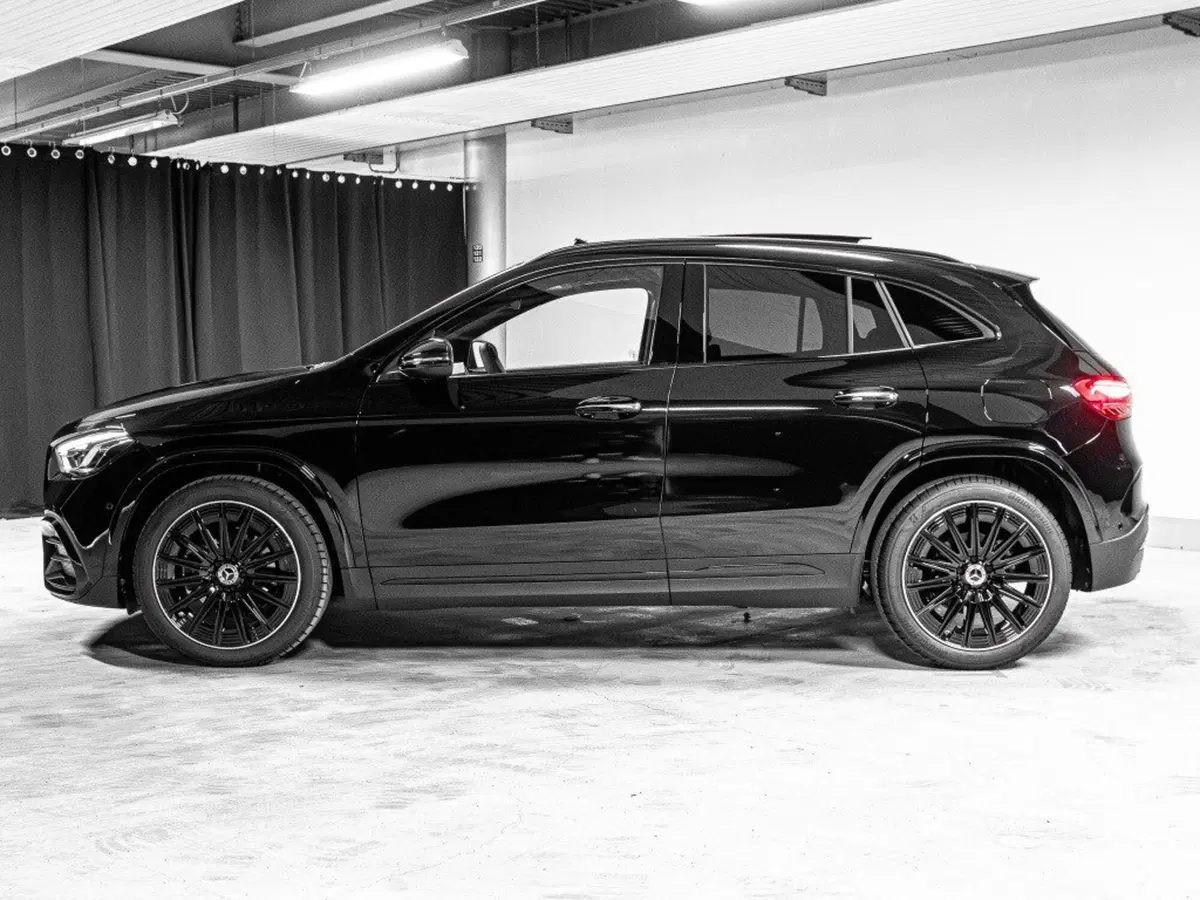 Mercedes-Benz GLA SUV nuova a Ancona (2)