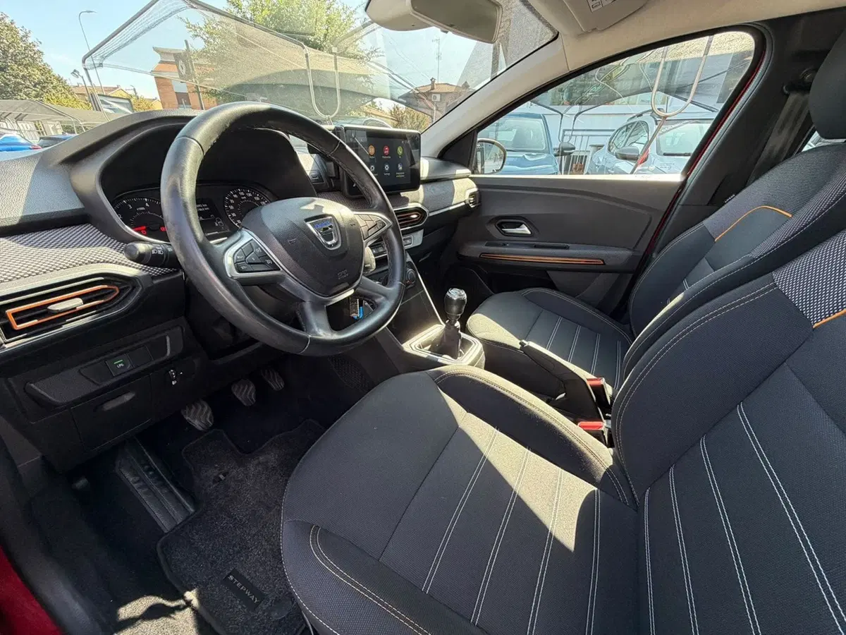 Dacia Sandero usata a Pavia (12)