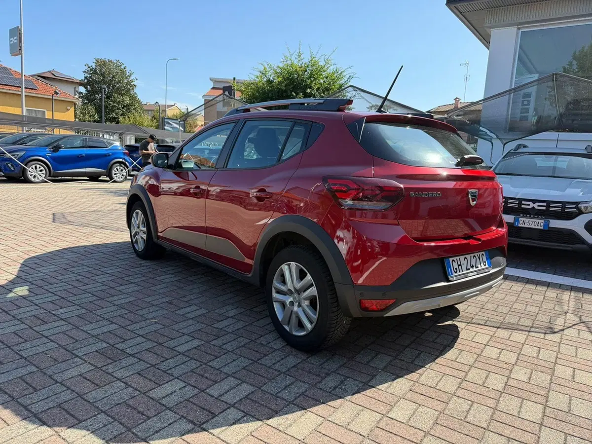 Dacia Sandero usata a Pavia (16)