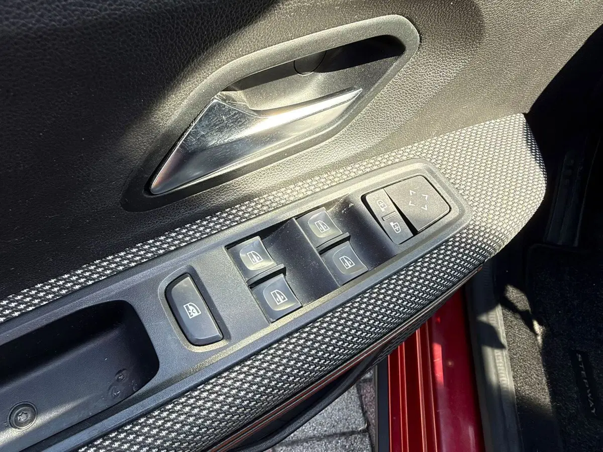 Dacia Sandero usata a Pavia (2)
