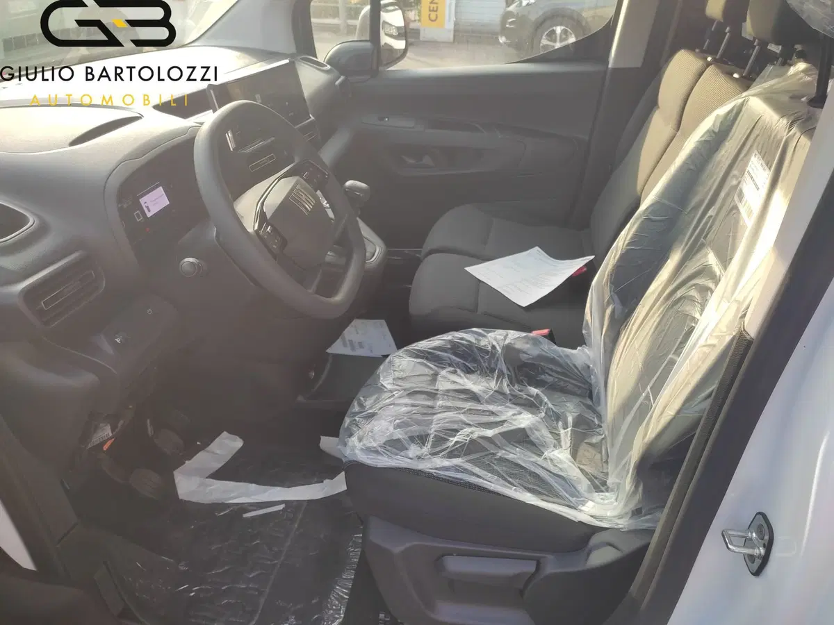 Fiat Doblò Furgone nuova a Prato (10)