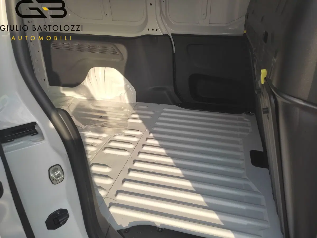 Fiat Doblò Furgone nuova a Prato (7)