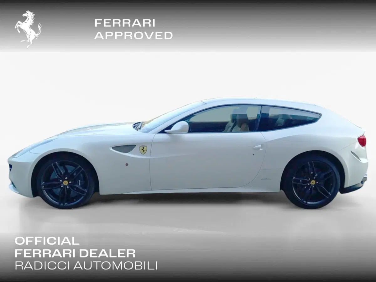 Ferrari FF Coupé usata a Ancona (3)