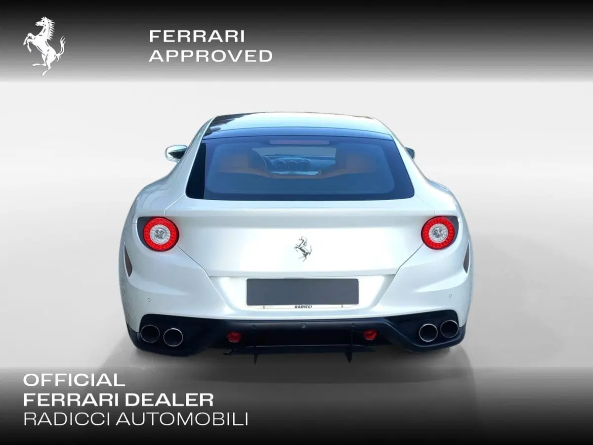 Ferrari FF Coupé usata a Ancona (5)