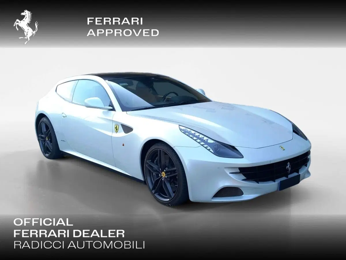 Ferrari FF Coupé usata a Ancona (7)