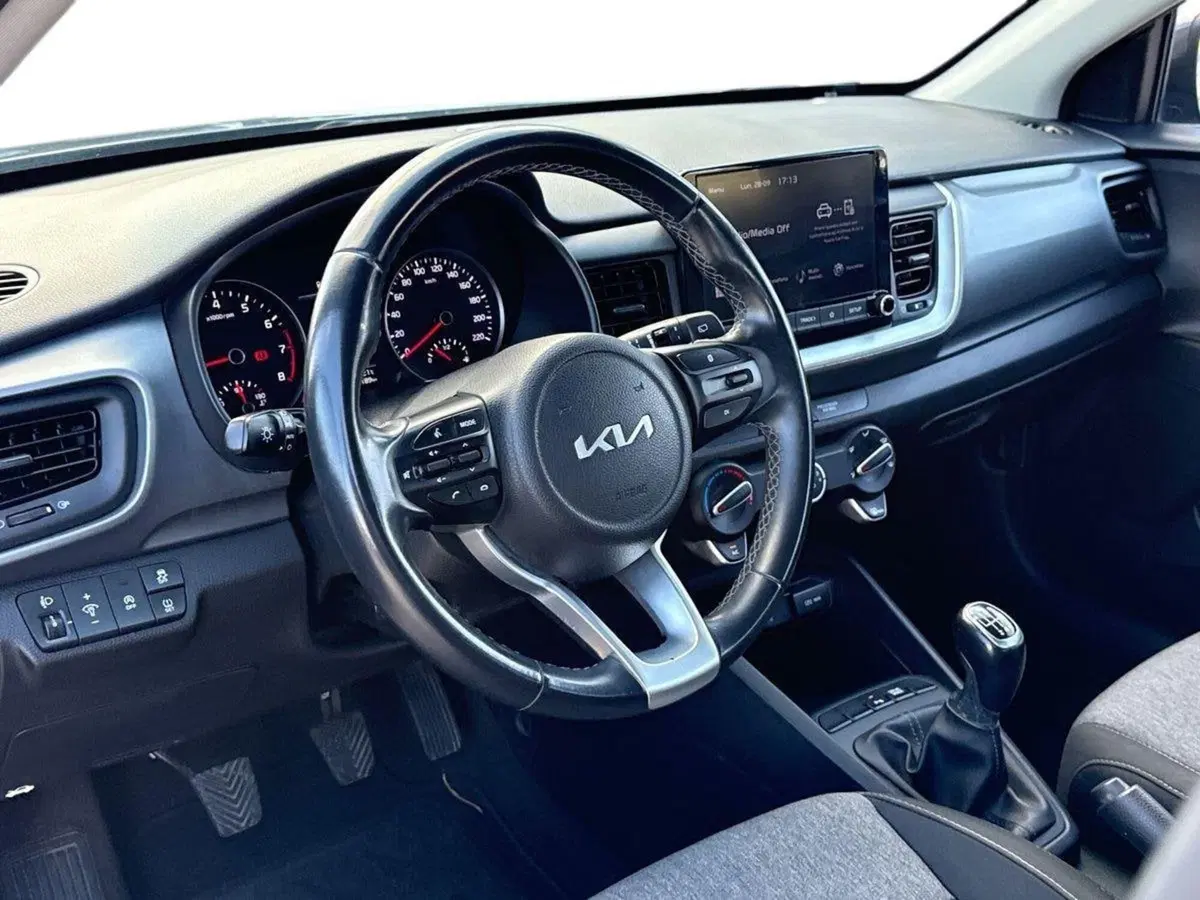Kia Stonic usata a Palermo (6)