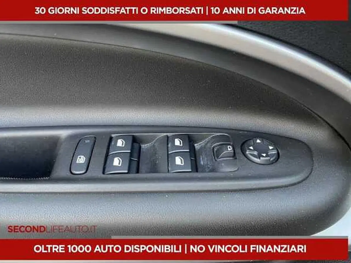 Jeep Avenger usata a Chieti (17)