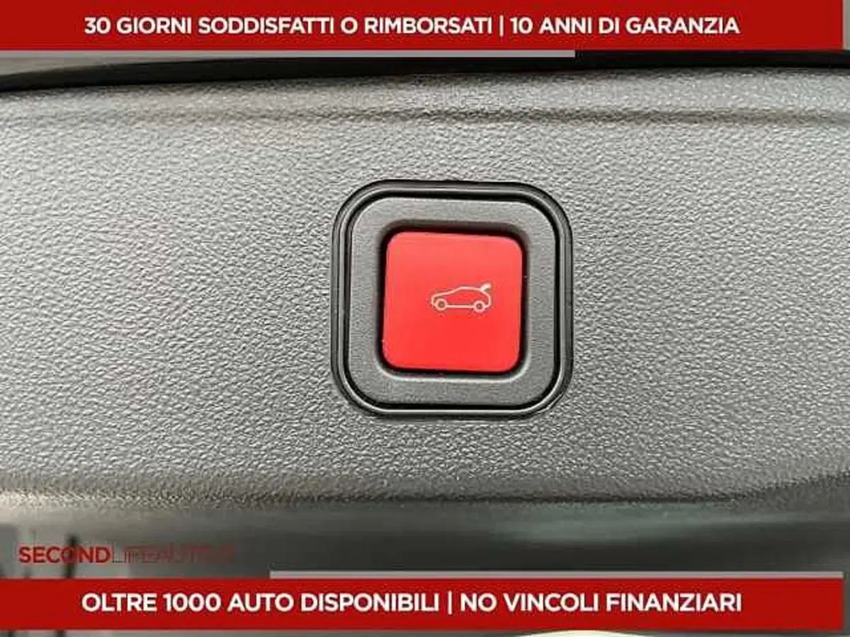 Jeep Avenger usata a Chieti (14)