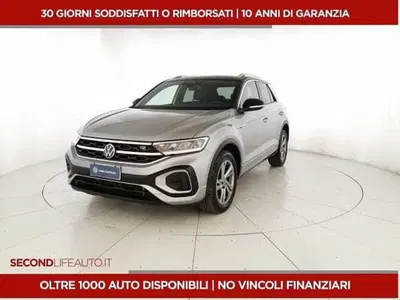 Volkswagen T-Roc 1.0 TSI R-Line del 2024 usata a San Giovanni Teatino