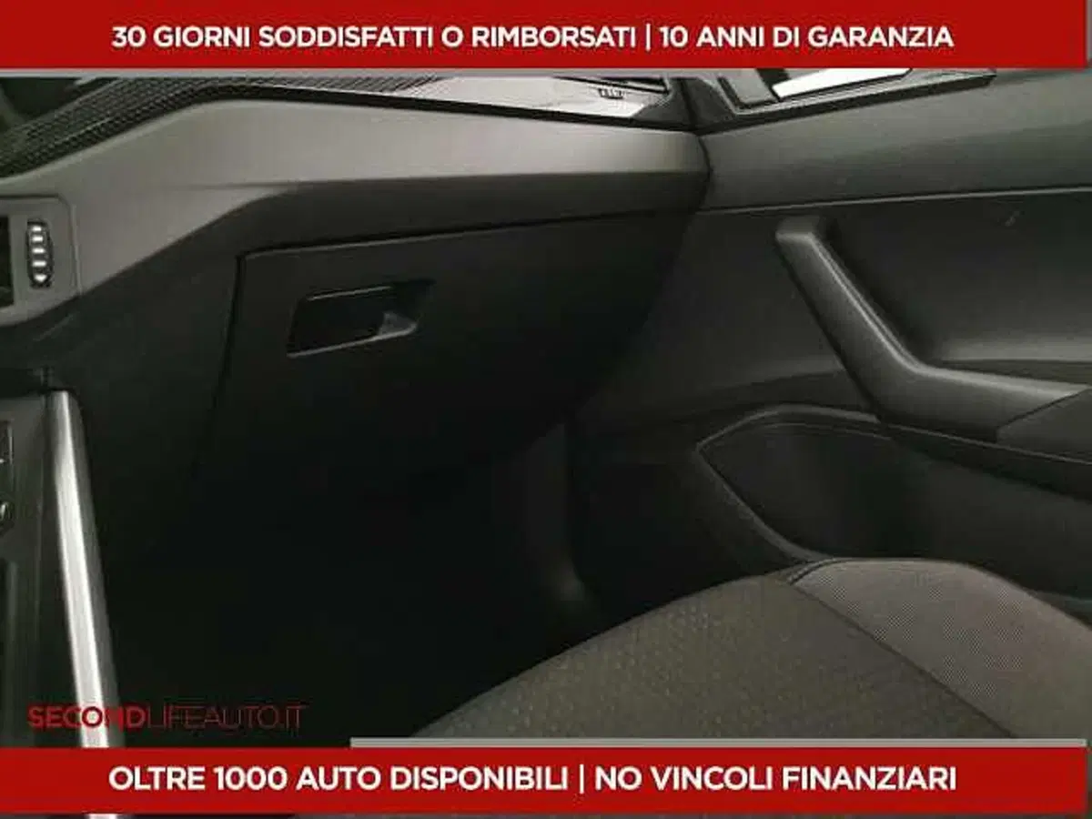 Volkswagen Taigo usata a Chieti (16)