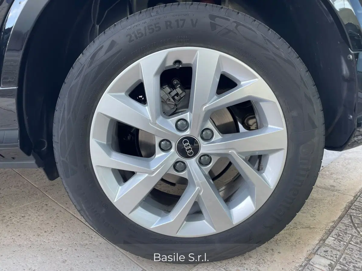 Audi Q2 usata a Taranto (10)