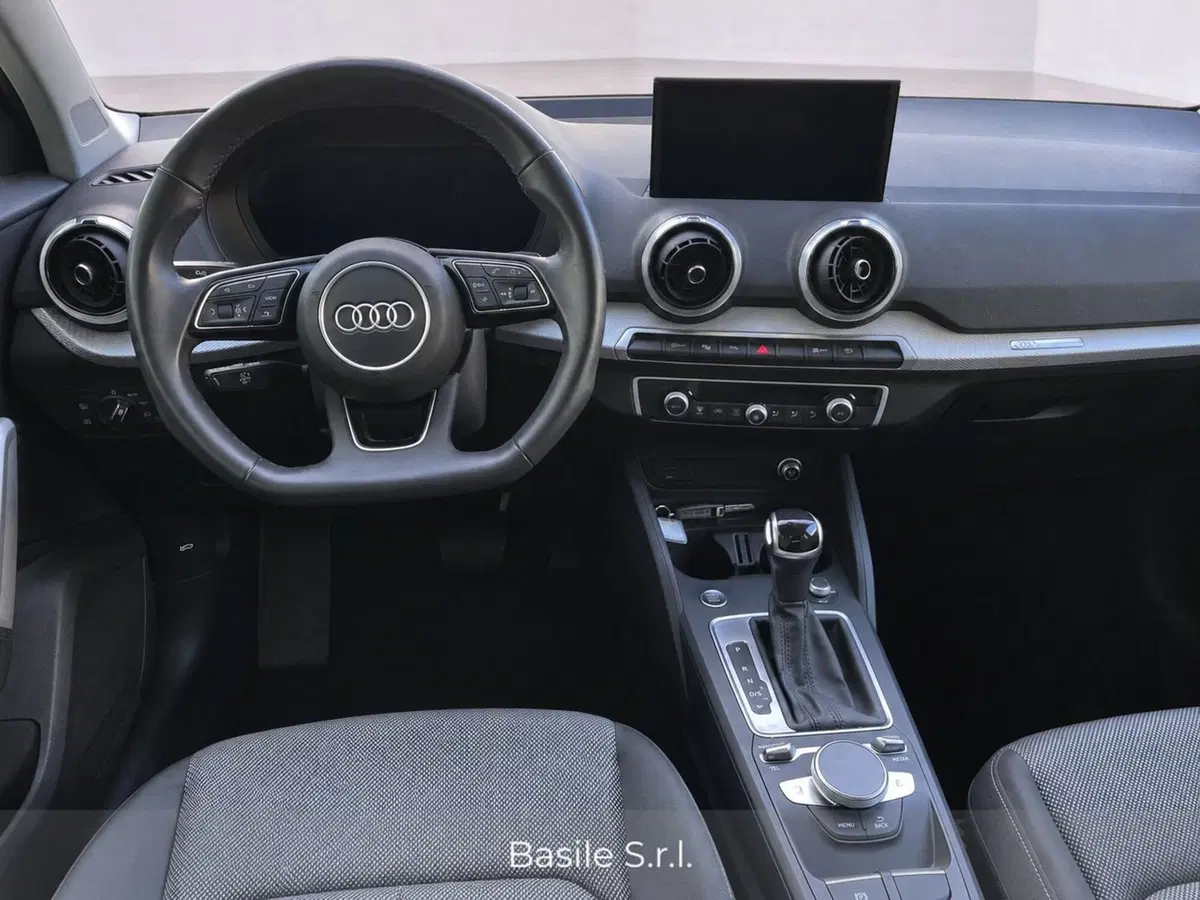 Audi Q2 usata a Taranto (5)