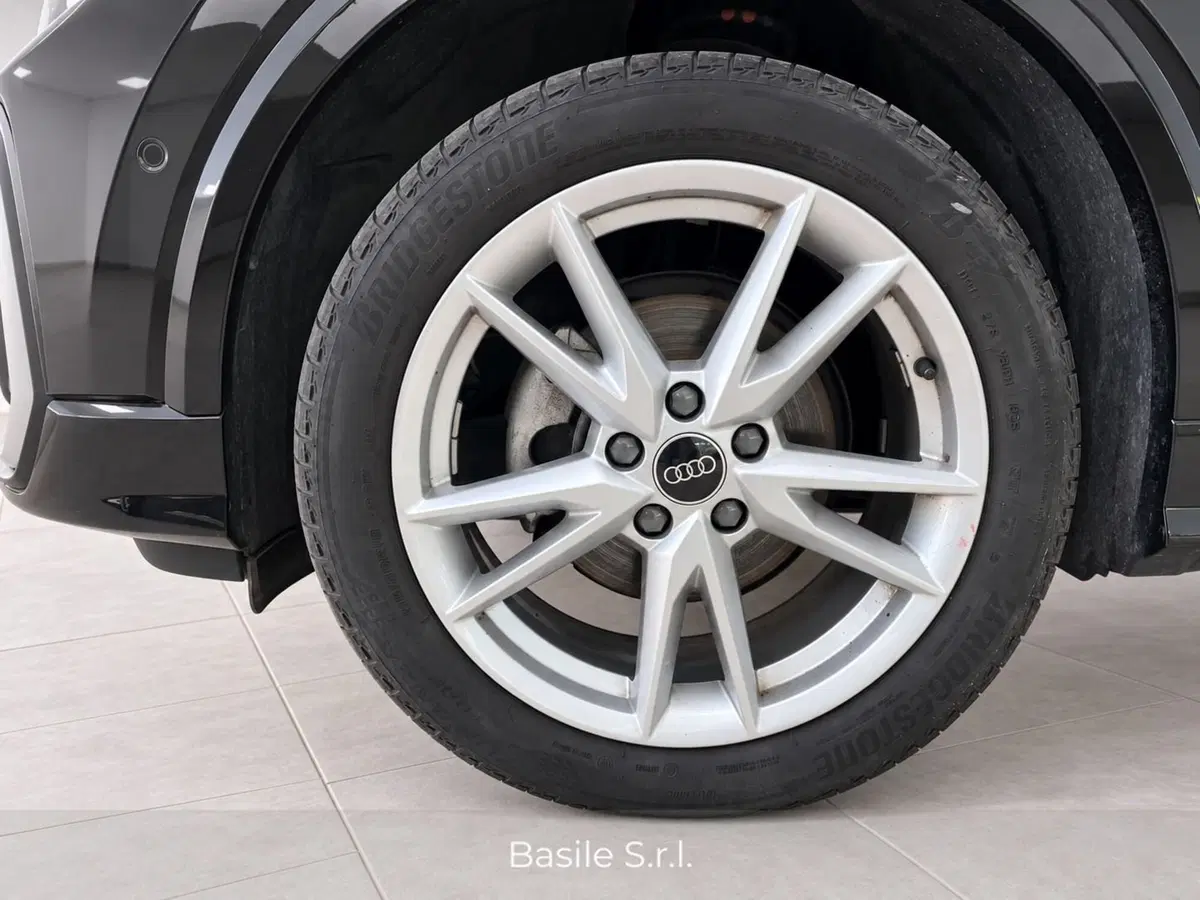 Audi Q2 usata a Taranto (10)
