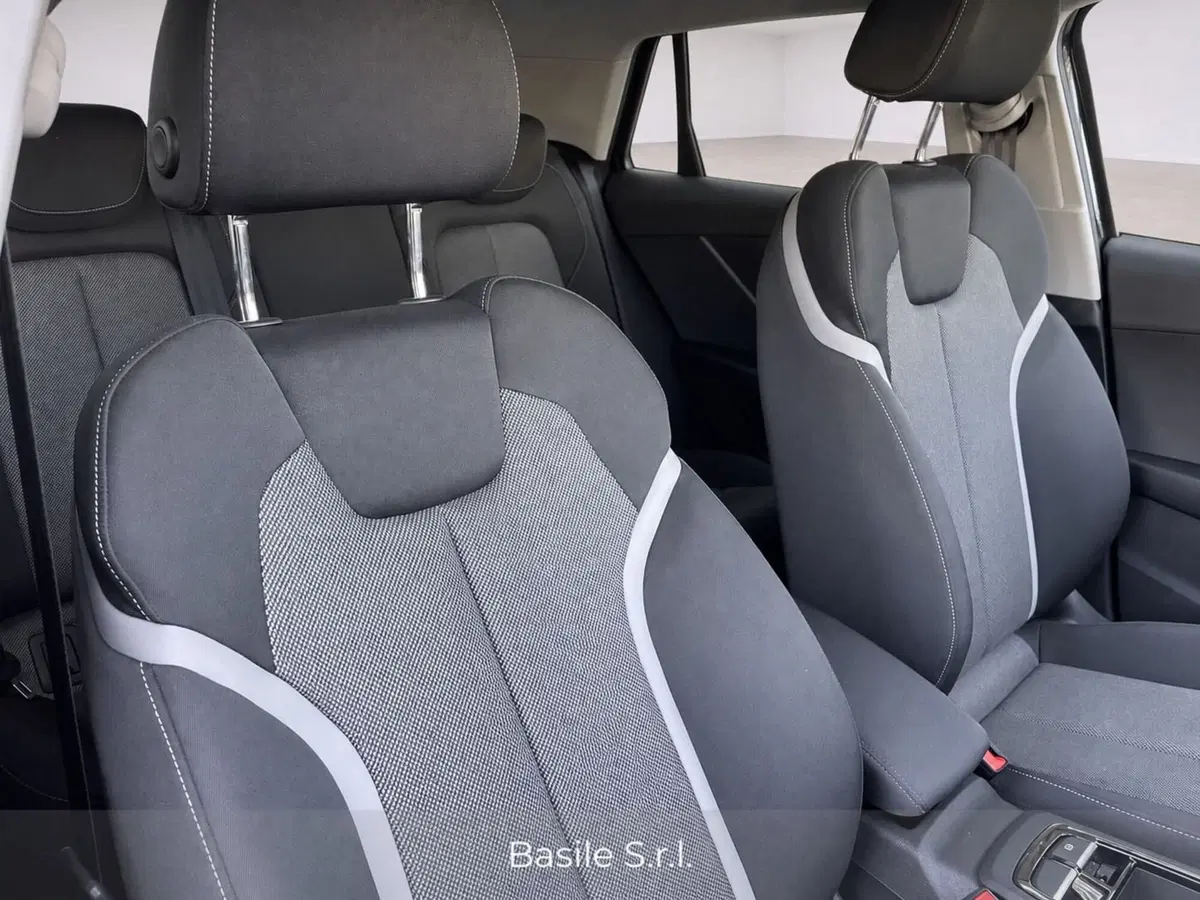 Audi Q2 usata a Taranto (7)