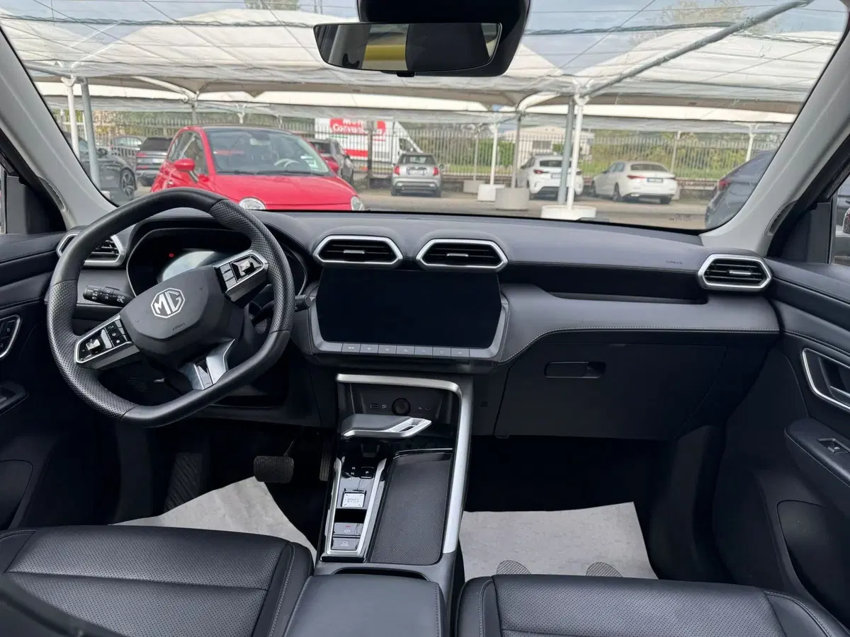 Mg ZS EV usata a Monza e Brianza (5)