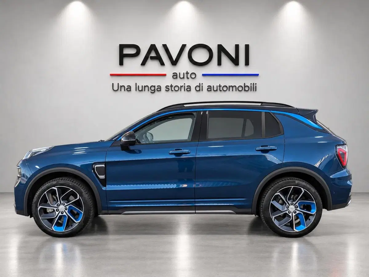 Lynk & Co 01 usata a Pescara (3)