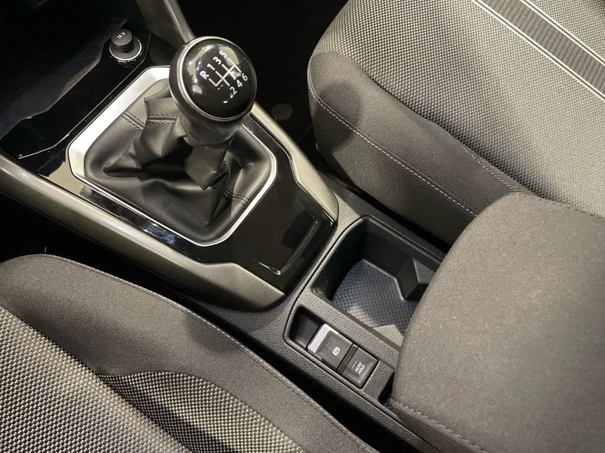 Volkswagen T-Roc usata a Pistoia (17)