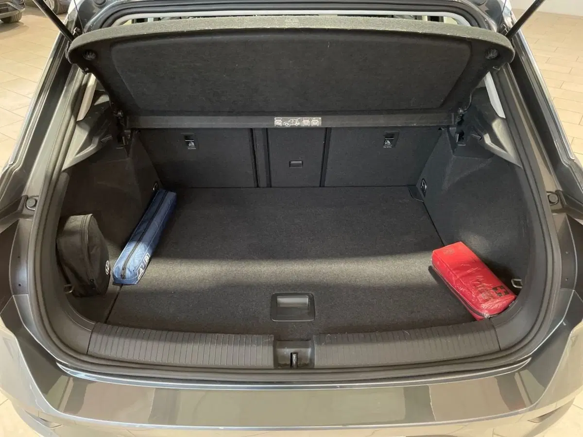 Volkswagen T-Roc usata a Pistoia (8)