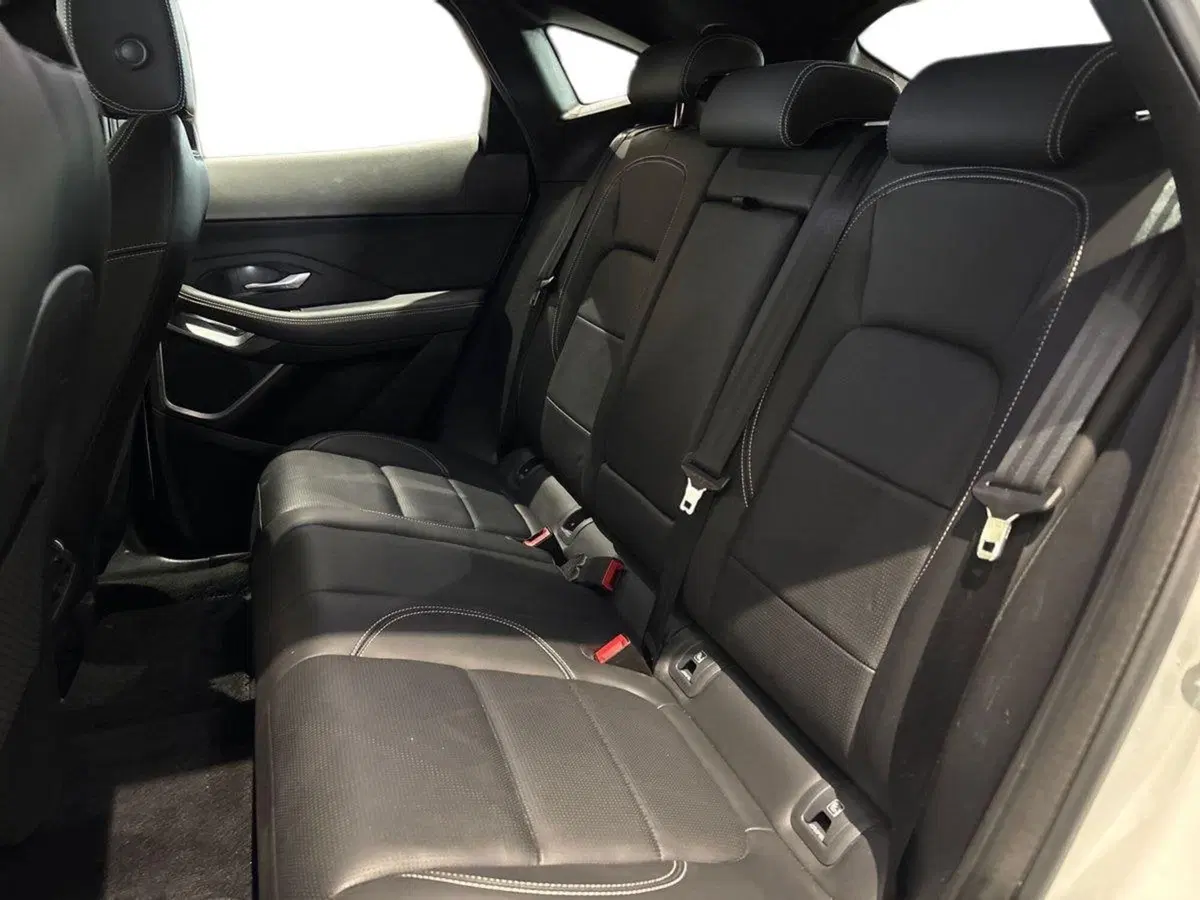 Jaguar E-Pace usata a Firenze (12)