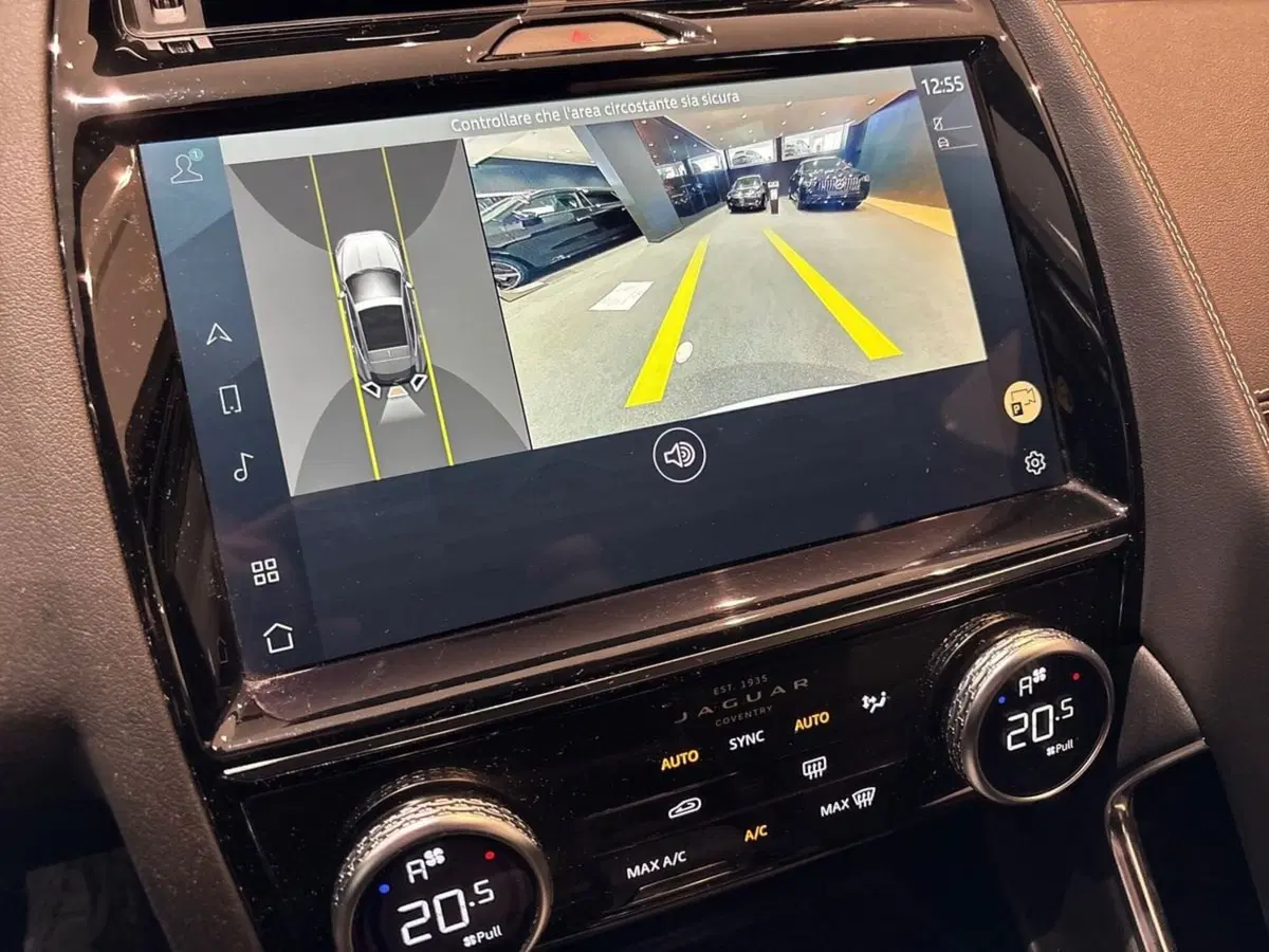 Jaguar E-Pace usata a Firenze (19)
