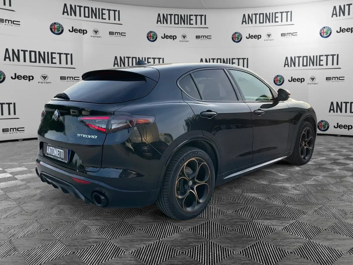 Alfa Romeo Stelvio usata a Ancona (5)
