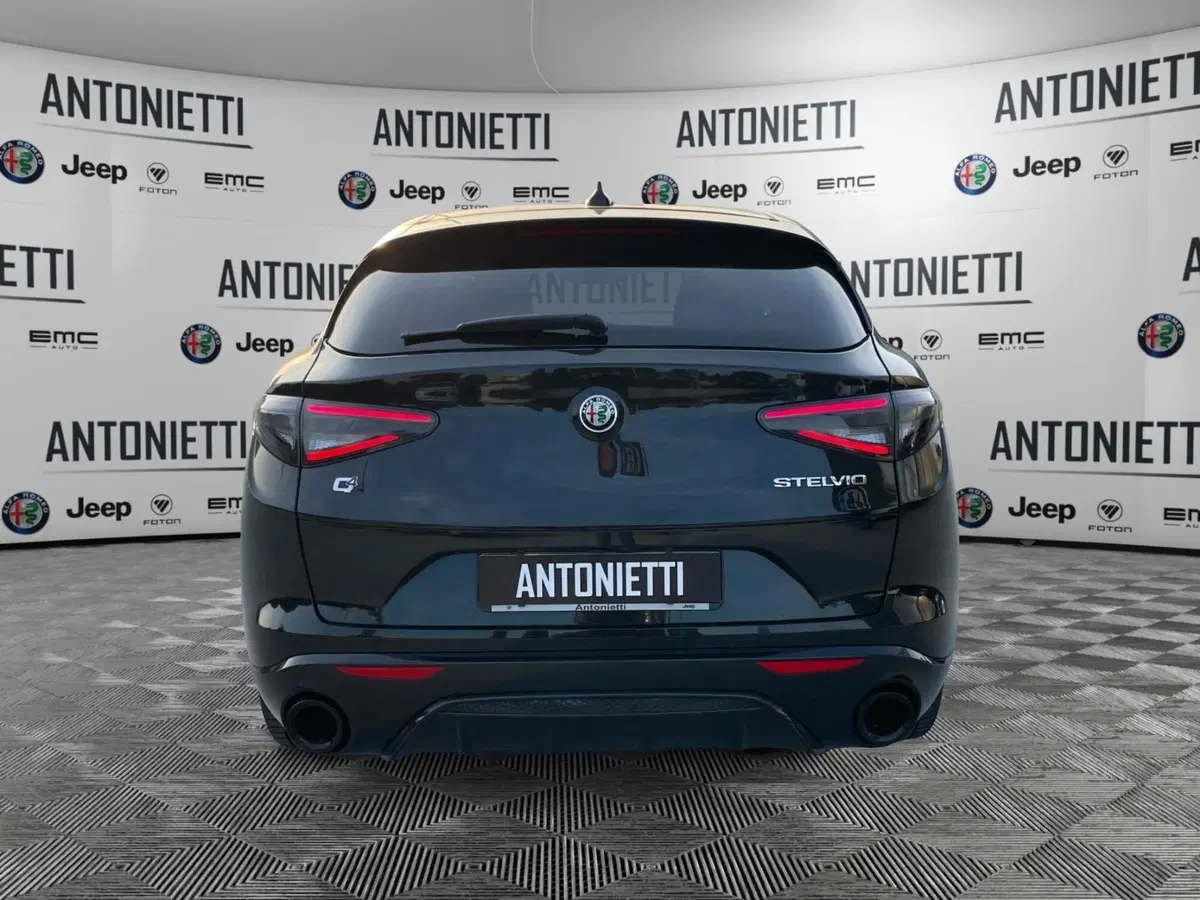 Alfa Romeo Stelvio usata a Ancona (6)