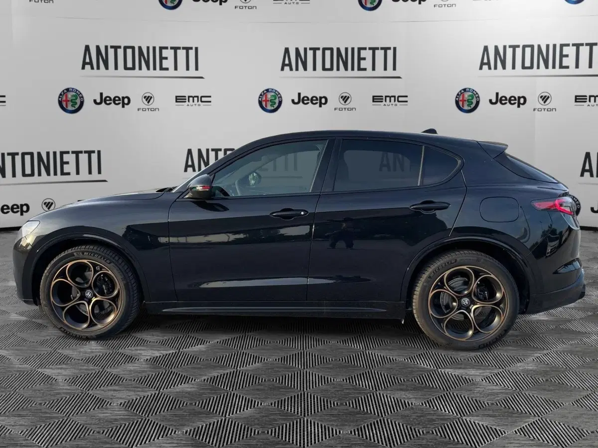 Alfa Romeo Stelvio usata a Ancona (8)
