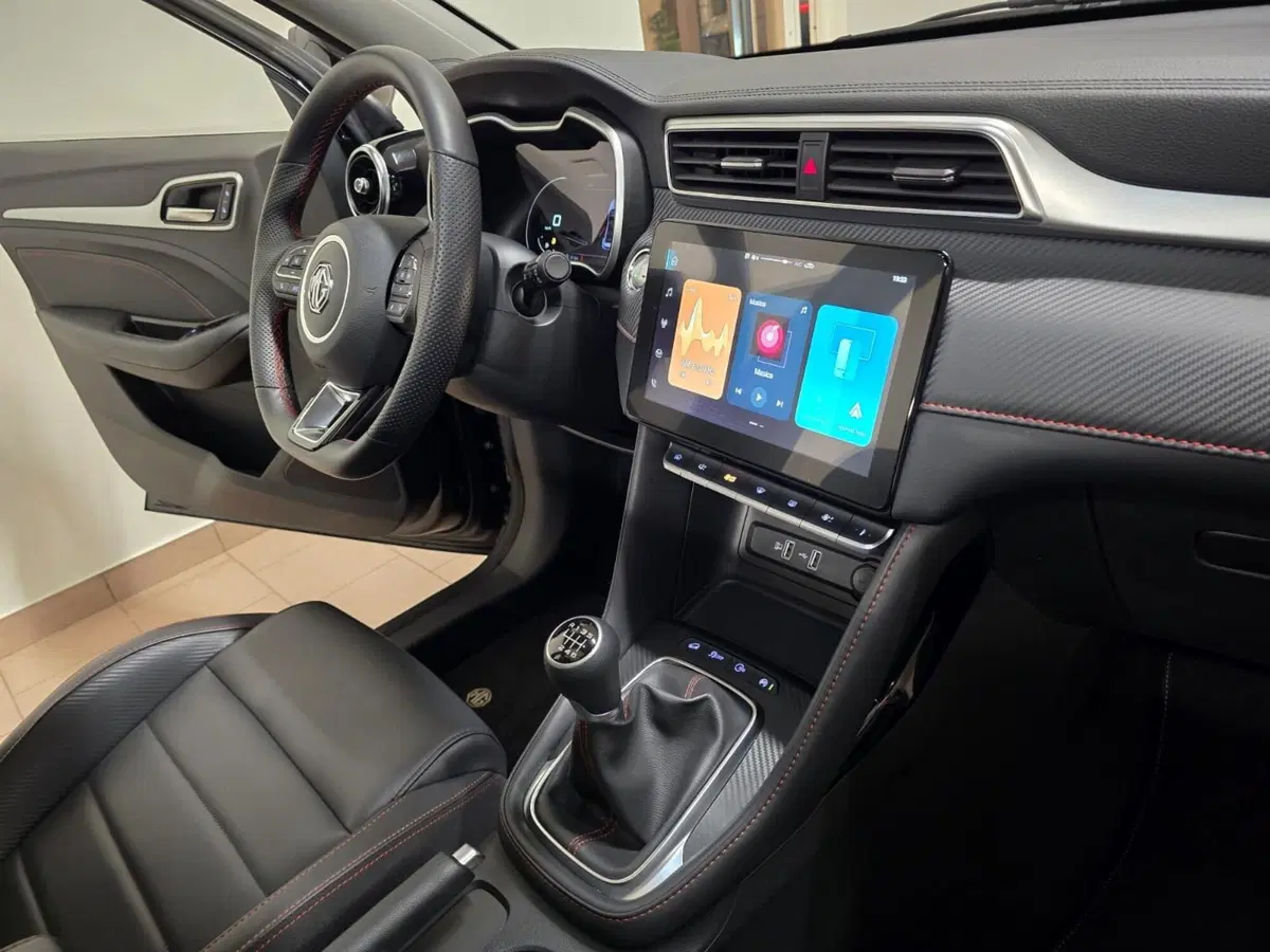 Mg ZS usata a Rimini (12)