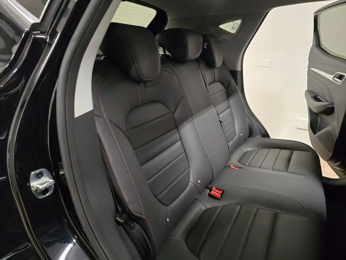 Mg ZS usata a Rimini (14)