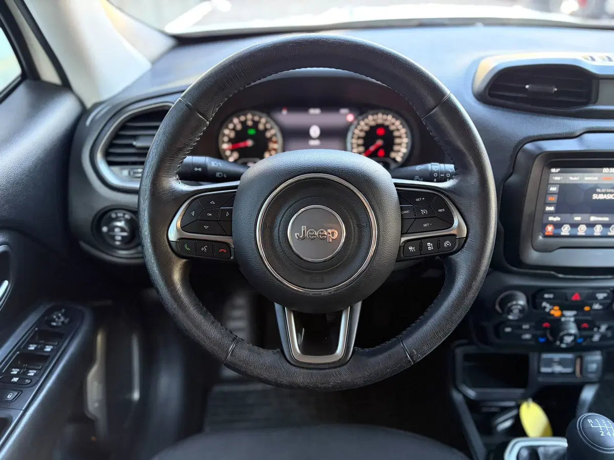 Jeep Renegade usata a Ancona (11)